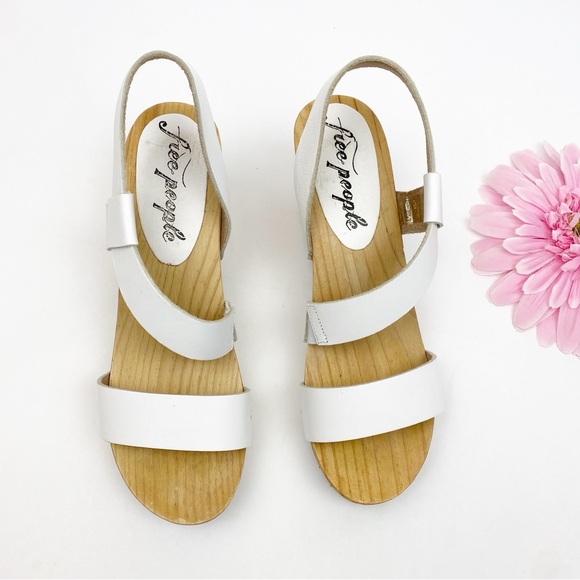 Free People Dune Beach Clog Sandal Leather Wood White Boho Bohemian - Picture 2 of 11